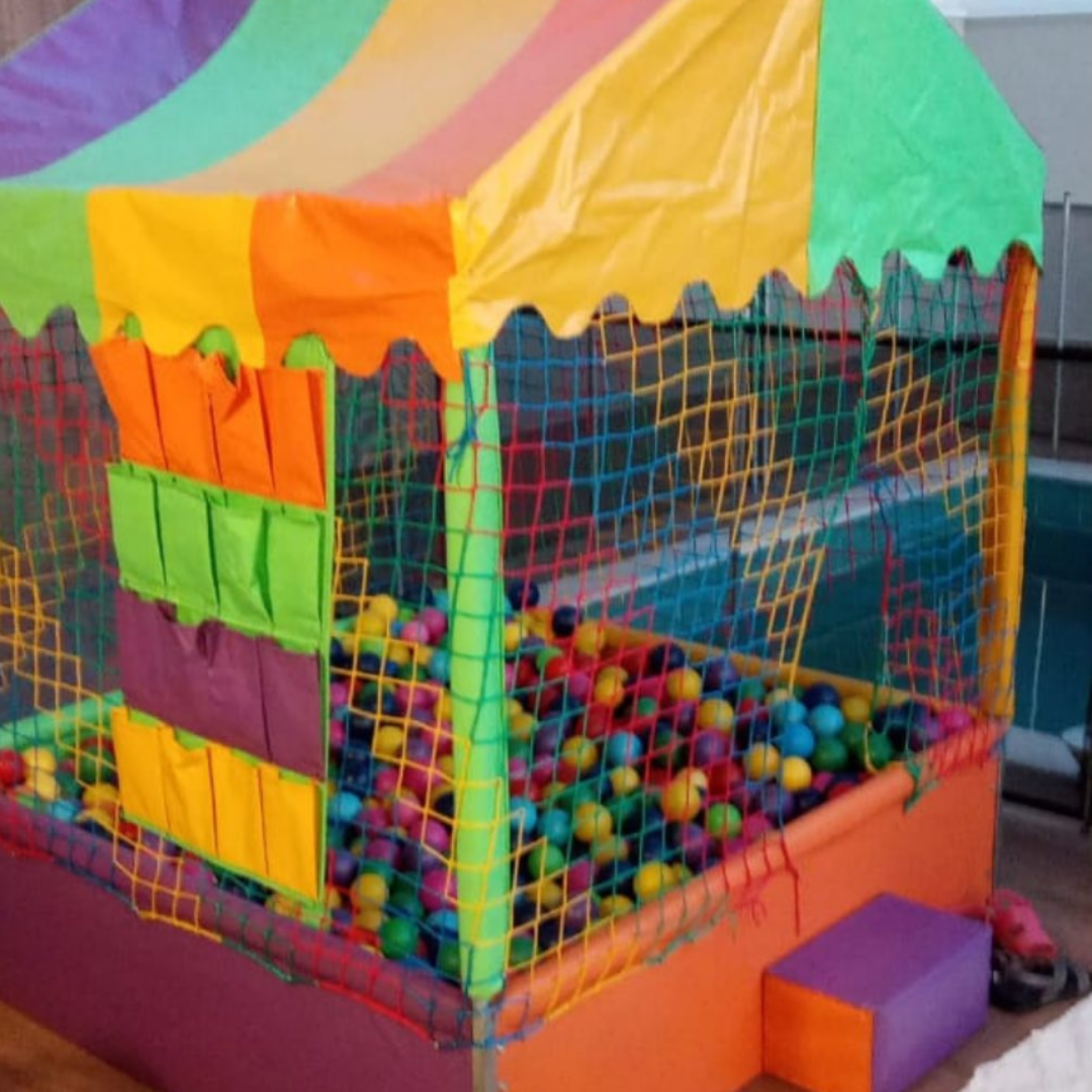 Piscina de Bolinhas Casinha